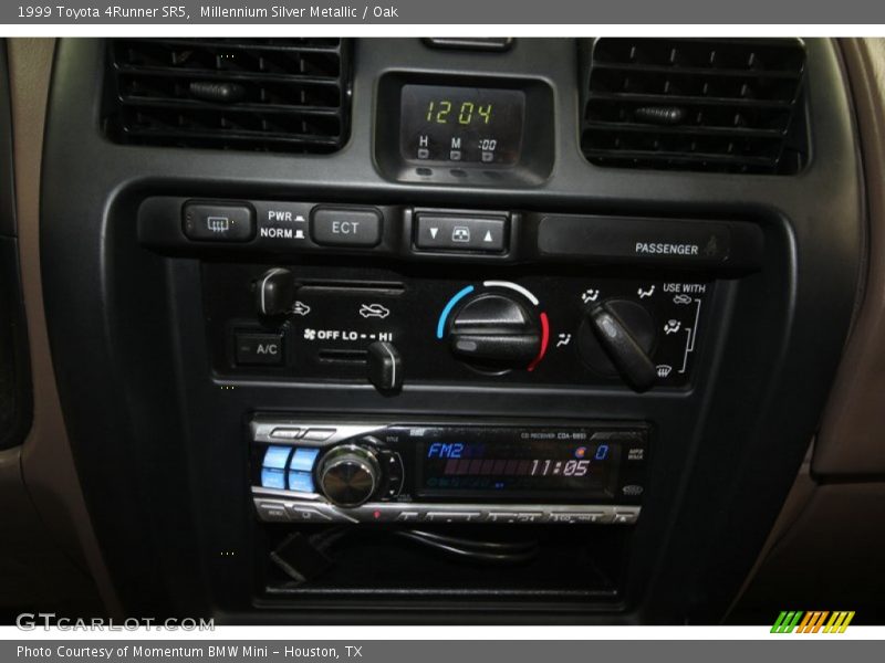 Millennium Silver Metallic / Oak 1999 Toyota 4Runner SR5