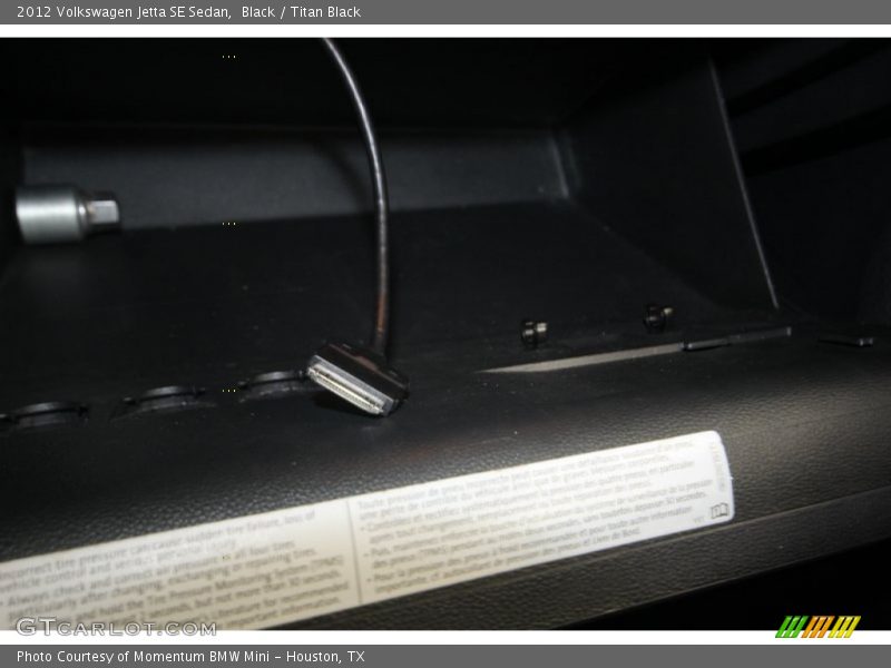 Black / Titan Black 2012 Volkswagen Jetta SE Sedan