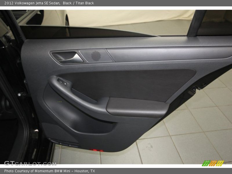 Black / Titan Black 2012 Volkswagen Jetta SE Sedan