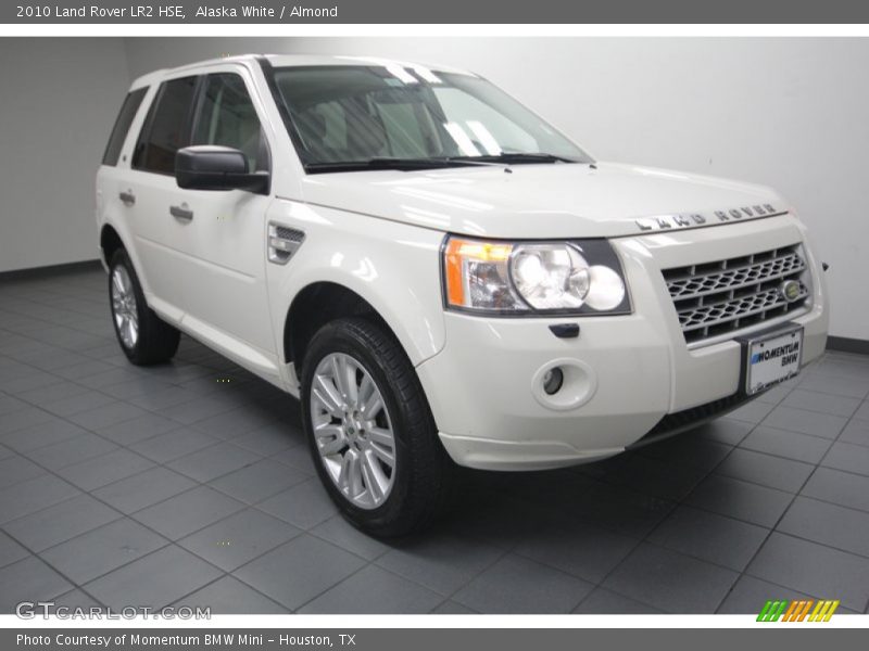 Alaska White / Almond 2010 Land Rover LR2 HSE