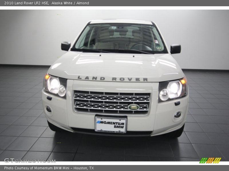 Alaska White / Almond 2010 Land Rover LR2 HSE