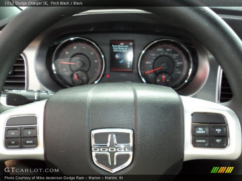 Pitch Black / Black 2013 Dodge Charger SE