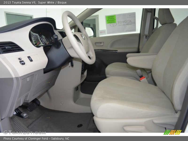 Super White / Bisque 2013 Toyota Sienna V6