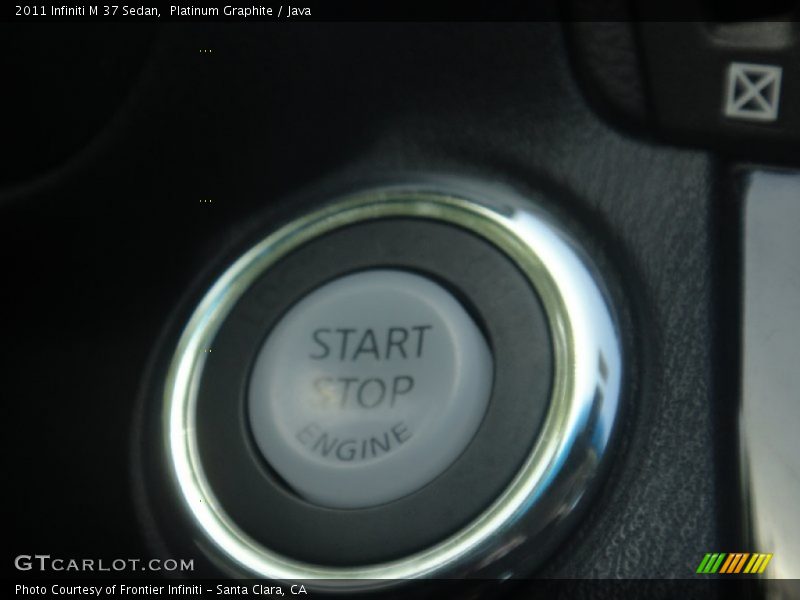 Controls of 2011 M 37 Sedan