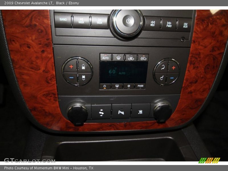 Black / Ebony 2009 Chevrolet Avalanche LT