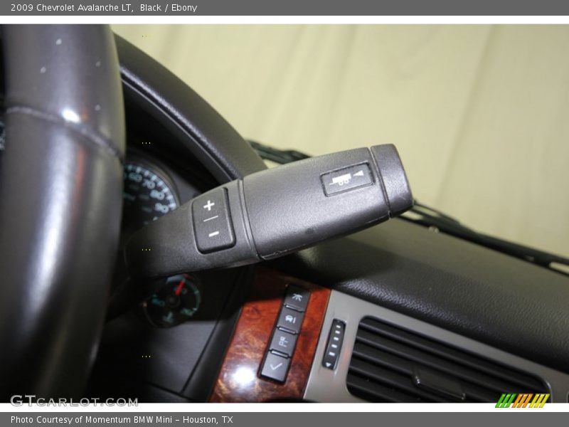 Black / Ebony 2009 Chevrolet Avalanche LT