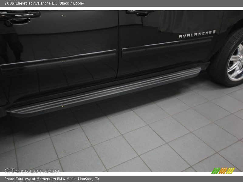Black / Ebony 2009 Chevrolet Avalanche LT