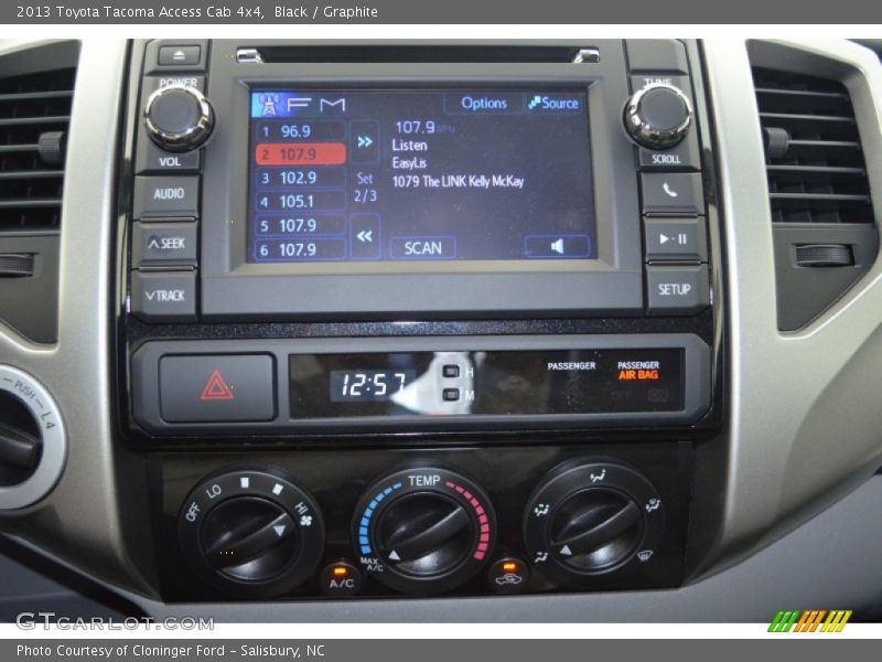 Black / Graphite 2013 Toyota Tacoma Access Cab 4x4