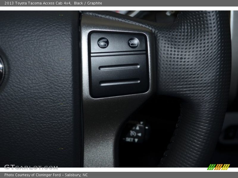 Black / Graphite 2013 Toyota Tacoma Access Cab 4x4