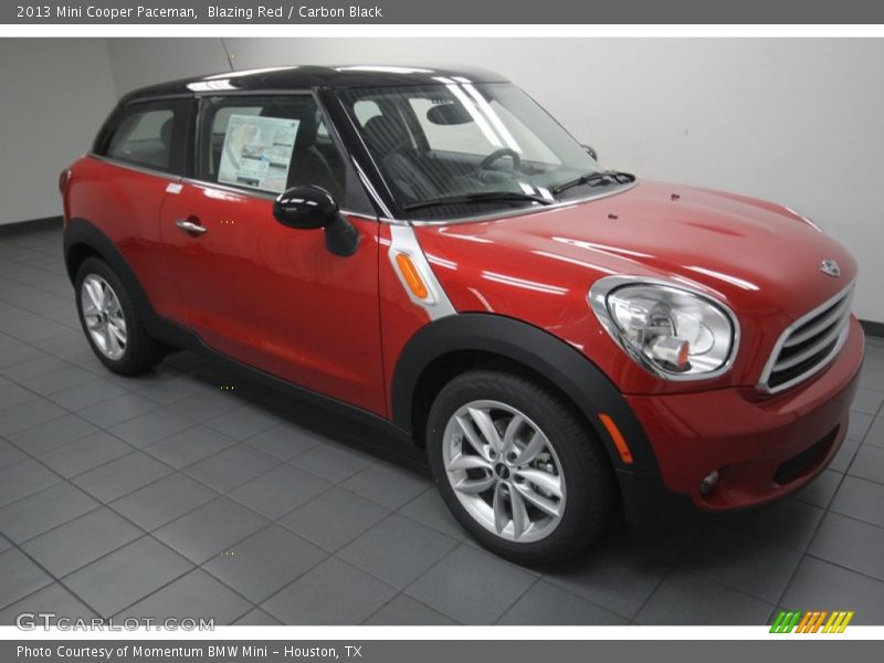 Front 3/4 View of 2013 Cooper Paceman