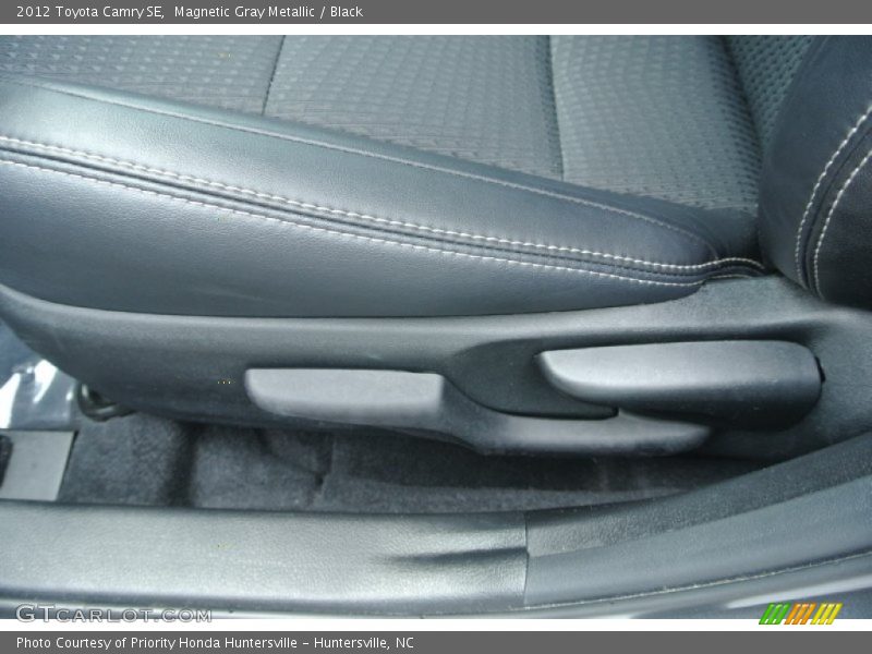 Magnetic Gray Metallic / Black 2012 Toyota Camry SE