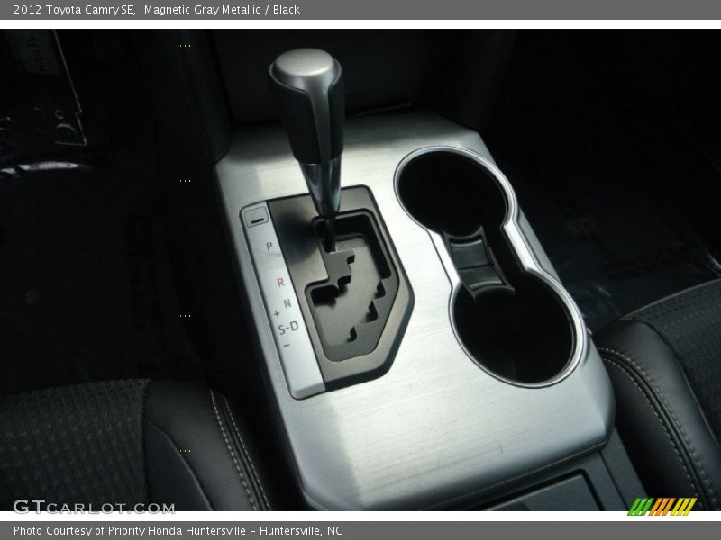 Magnetic Gray Metallic / Black 2012 Toyota Camry SE