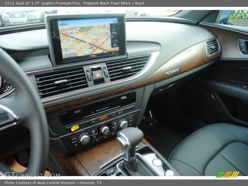 Phantom Black Pearl Effect / Black 2013 Audi A7 3.0T quattro Premium Plus