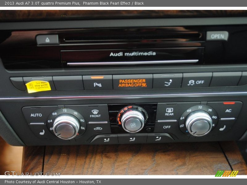 Controls of 2013 A7 3.0T quattro Premium Plus