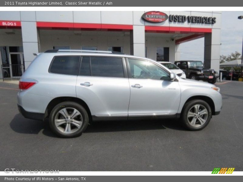 Classic Silver Metallic / Ash 2011 Toyota Highlander Limited