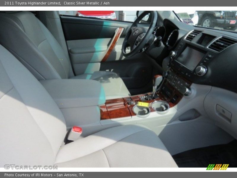 Classic Silver Metallic / Ash 2011 Toyota Highlander Limited