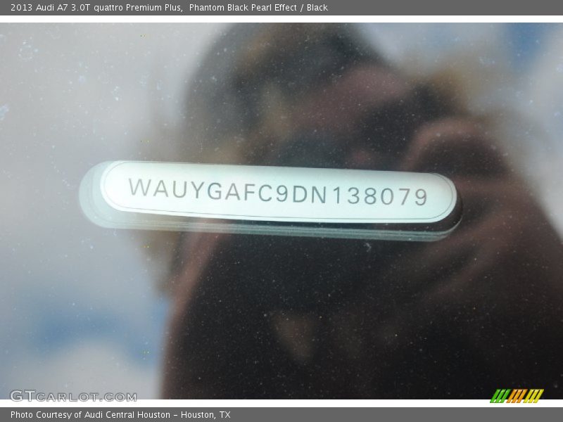 Phantom Black Pearl Effect / Black 2013 Audi A7 3.0T quattro Premium Plus