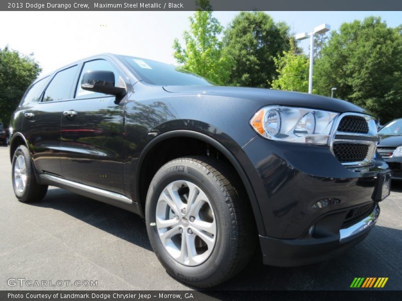 Front 3/4 View of 2013 Durango Crew