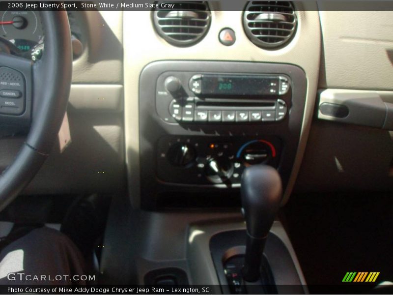 Stone White / Medium Slate Gray 2006 Jeep Liberty Sport