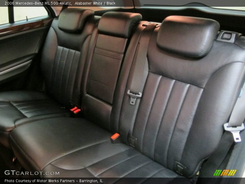 Alabaster White / Black 2006 Mercedes-Benz ML 500 4Matic