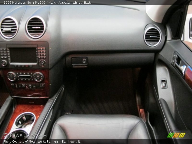 Alabaster White / Black 2006 Mercedes-Benz ML 500 4Matic