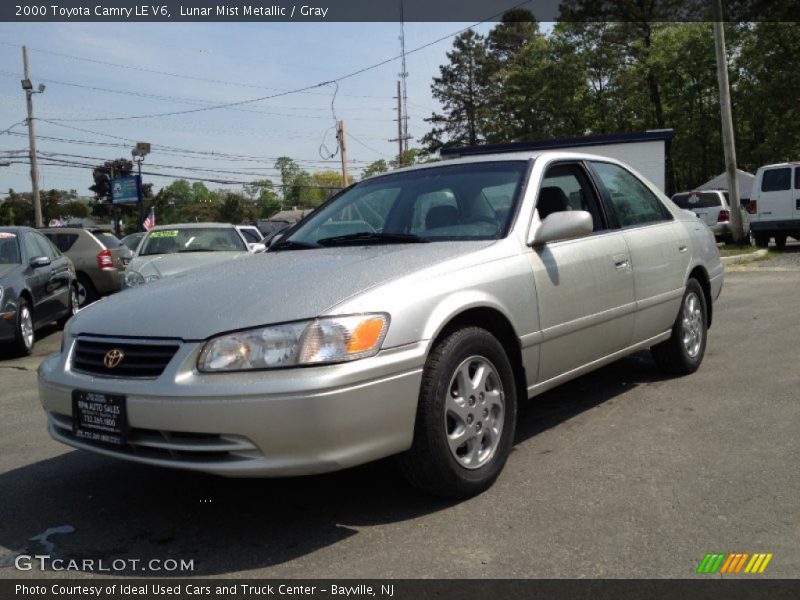 Lunar Mist Metallic / Gray 2000 Toyota Camry LE V6