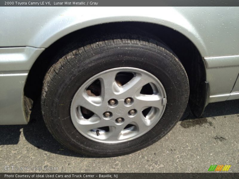 Lunar Mist Metallic / Gray 2000 Toyota Camry LE V6