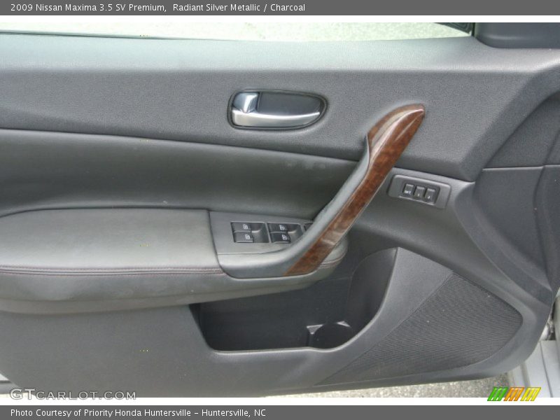 Radiant Silver Metallic / Charcoal 2009 Nissan Maxima 3.5 SV Premium