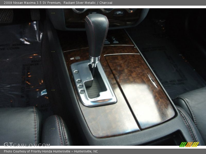Radiant Silver Metallic / Charcoal 2009 Nissan Maxima 3.5 SV Premium