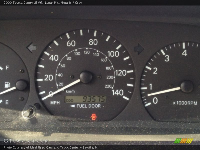 Lunar Mist Metallic / Gray 2000 Toyota Camry LE V6