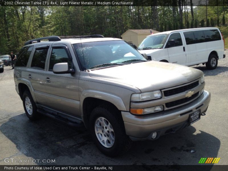 Light Pewter Metallic / Medium Gray/Neutral 2002 Chevrolet Tahoe Z71 4x4