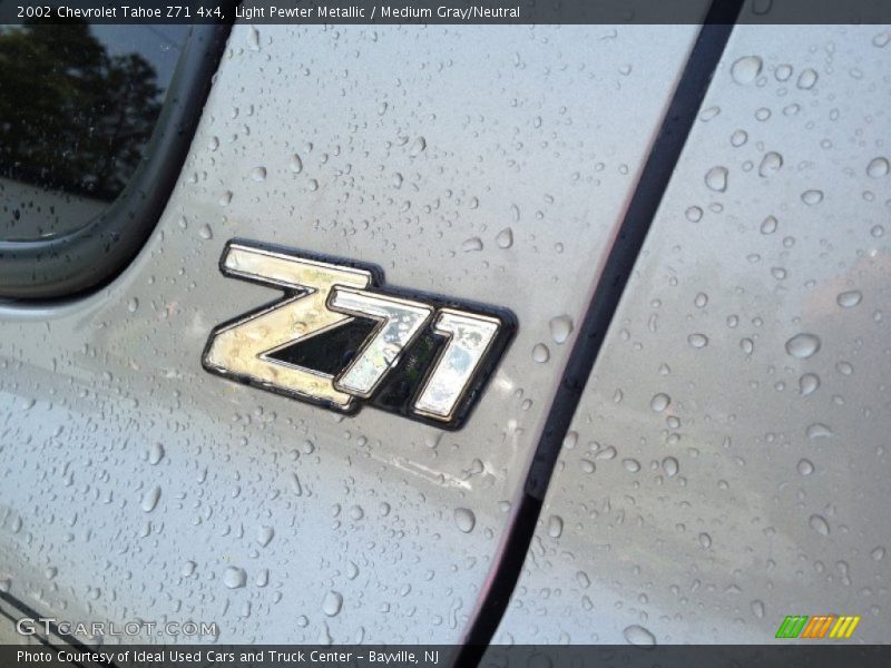 Light Pewter Metallic / Medium Gray/Neutral 2002 Chevrolet Tahoe Z71 4x4