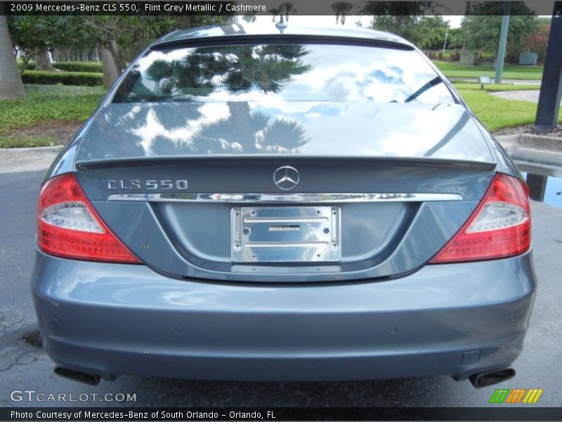 Flint Grey Metallic / Cashmere 2009 Mercedes-Benz CLS 550