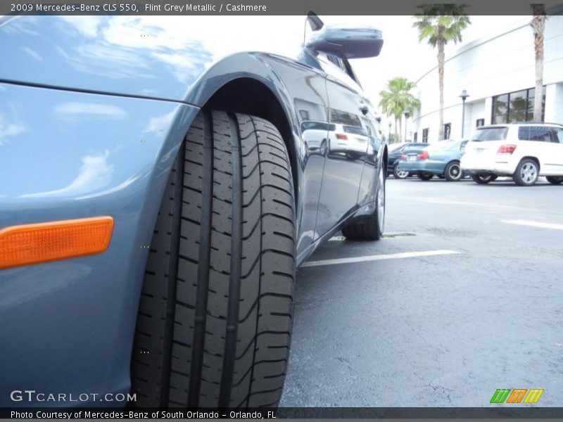 Flint Grey Metallic / Cashmere 2009 Mercedes-Benz CLS 550