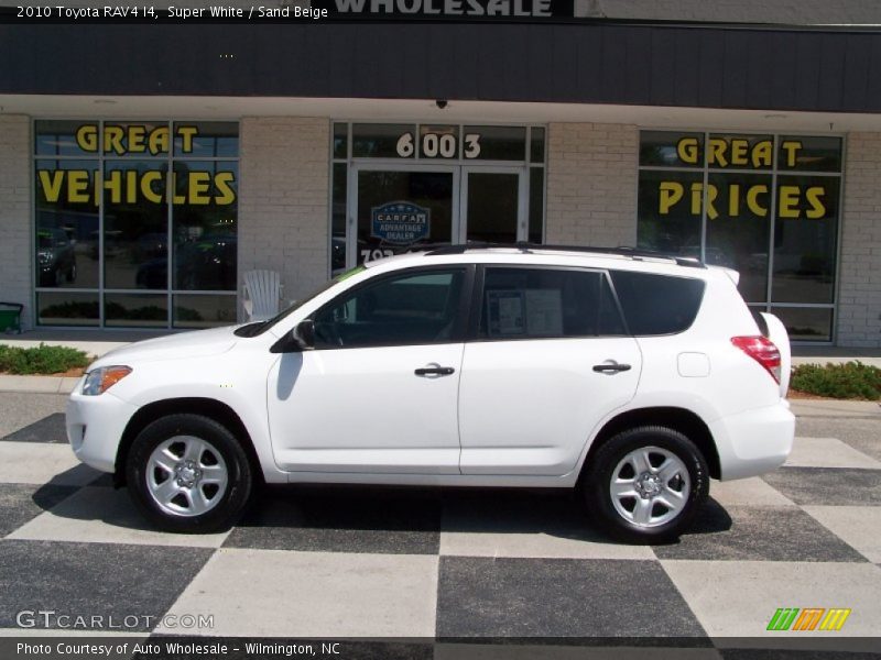 Super White / Sand Beige 2010 Toyota RAV4 I4