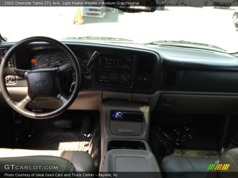 Light Pewter Metallic / Medium Gray/Neutral 2002 Chevrolet Tahoe Z71 4x4