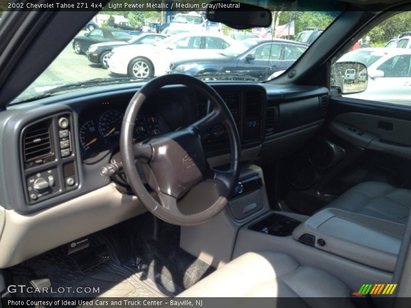 Light Pewter Metallic / Medium Gray/Neutral 2002 Chevrolet Tahoe Z71 4x4