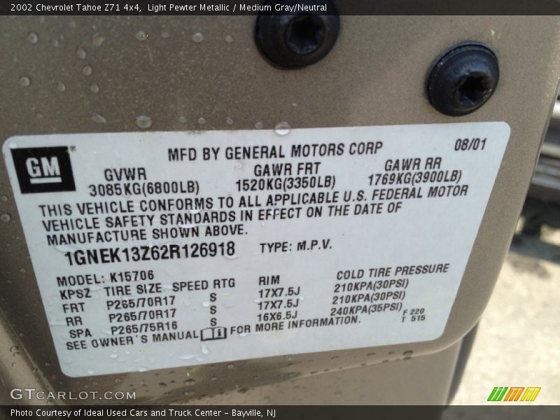 Light Pewter Metallic / Medium Gray/Neutral 2002 Chevrolet Tahoe Z71 4x4