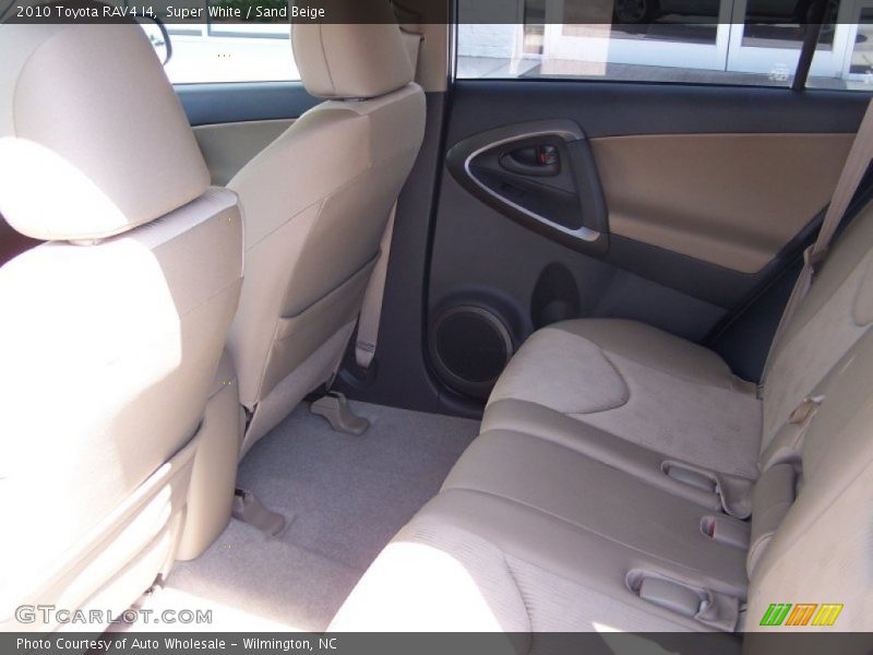 Super White / Sand Beige 2010 Toyota RAV4 I4