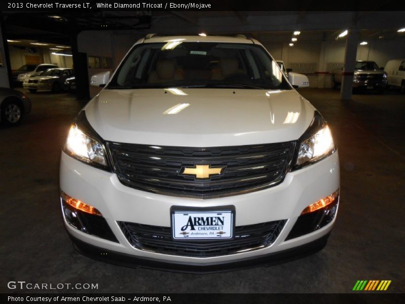 White Diamond Tricoat / Ebony/Mojave 2013 Chevrolet Traverse LT