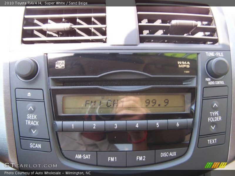 Super White / Sand Beige 2010 Toyota RAV4 I4