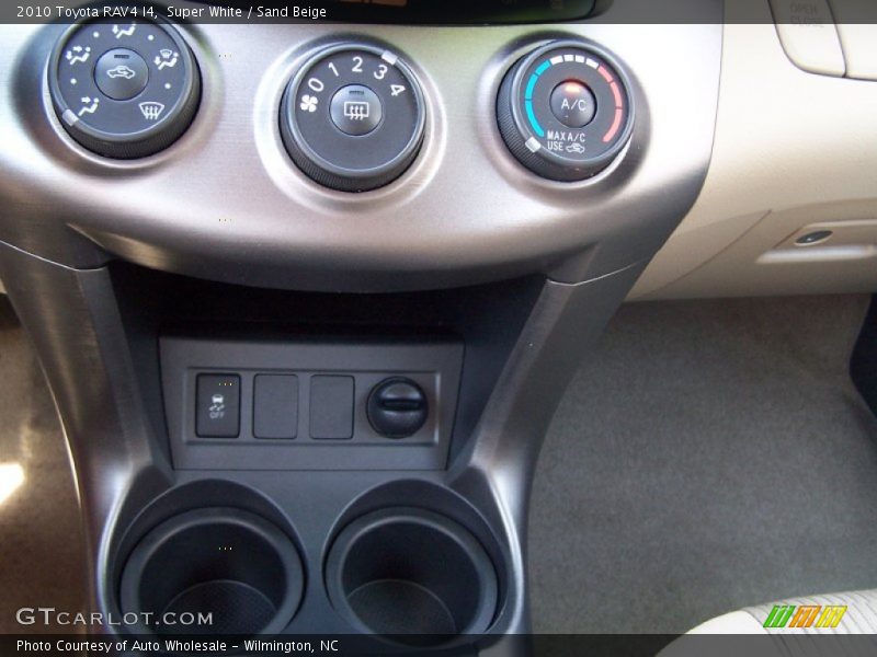 Super White / Sand Beige 2010 Toyota RAV4 I4