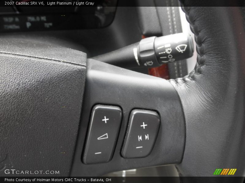 Controls of 2007 SRX V6