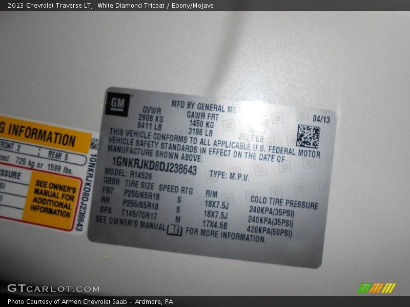 White Diamond Tricoat / Ebony/Mojave 2013 Chevrolet Traverse LT