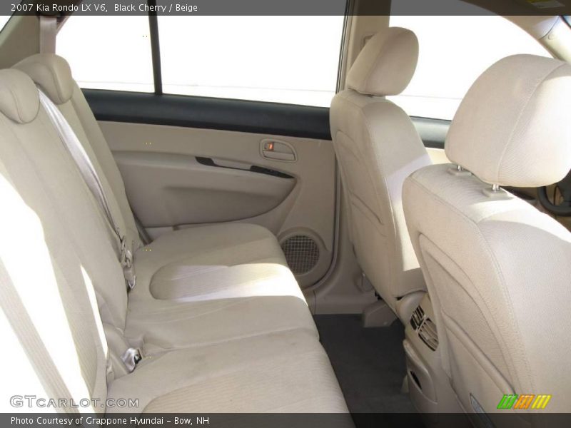 Black Cherry / Beige 2007 Kia Rondo LX V6