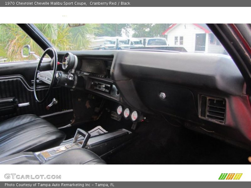 Dashboard of 1970 Chevelle Malibu Sport Coupe