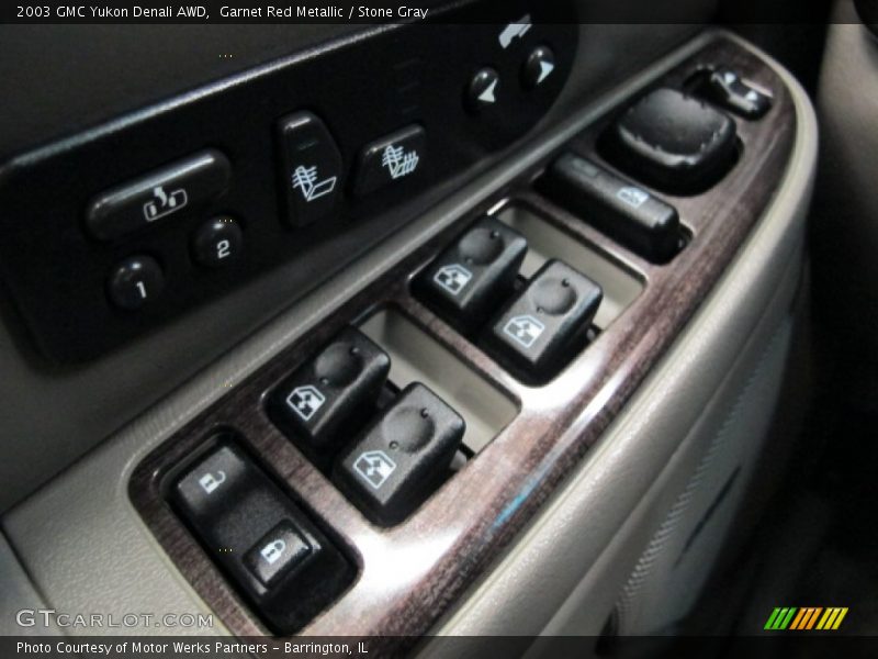 Controls of 2003 Yukon Denali AWD