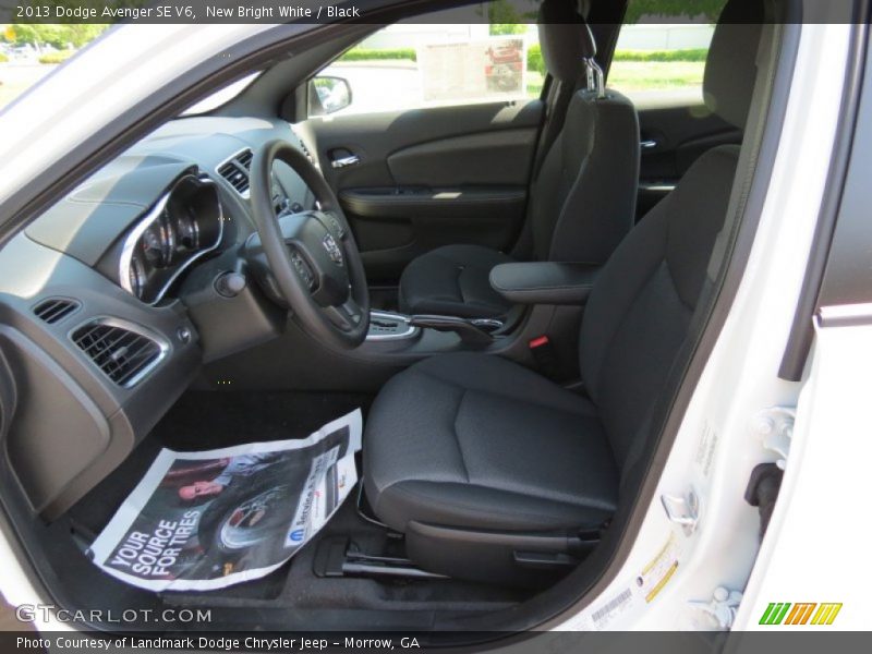 New Bright White / Black 2013 Dodge Avenger SE V6