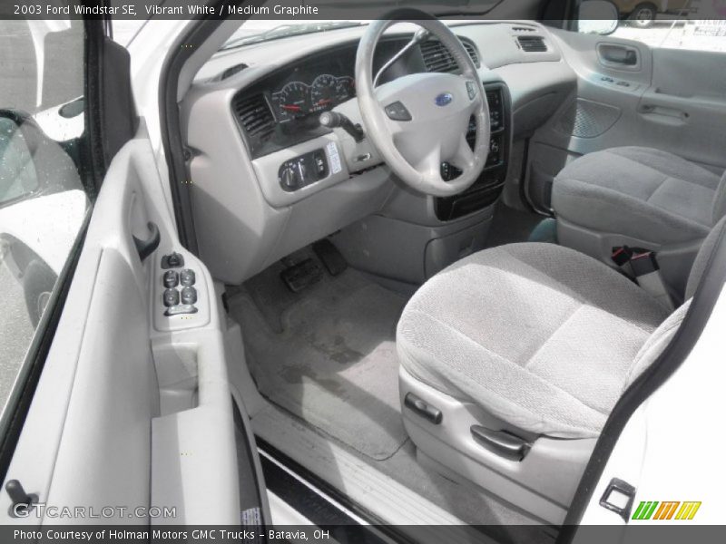 Vibrant White / Medium Graphite 2003 Ford Windstar SE