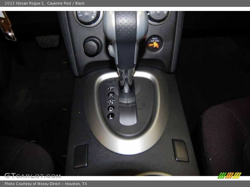 Cayenne Red / Black 2013 Nissan Rogue S